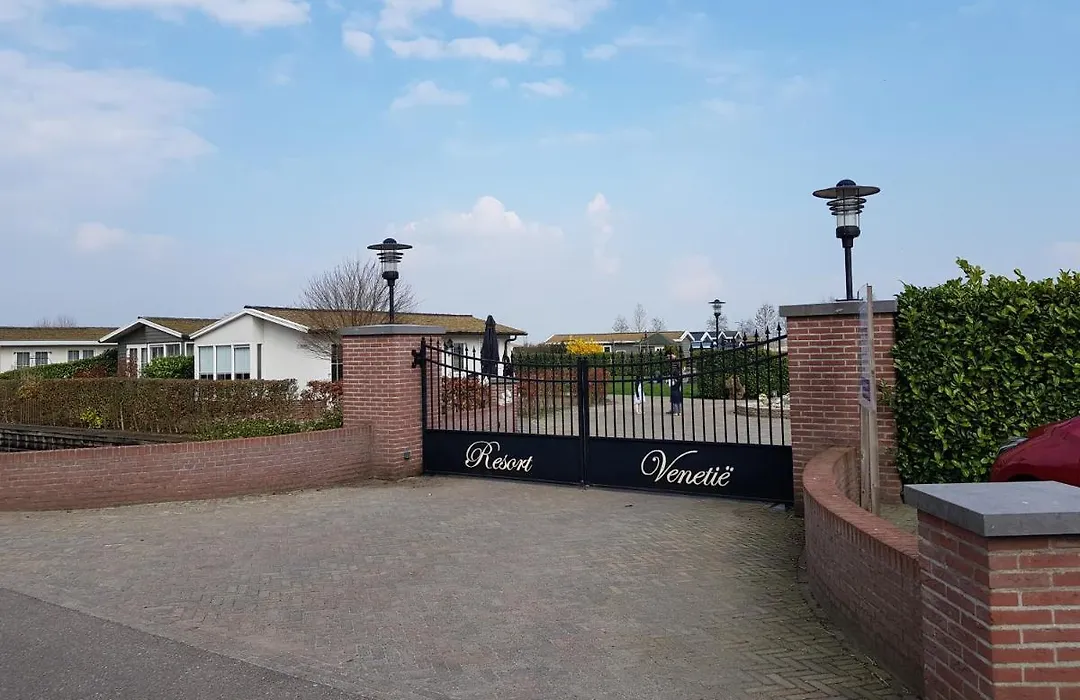 Chalet 15 (Resort Venetië)-1